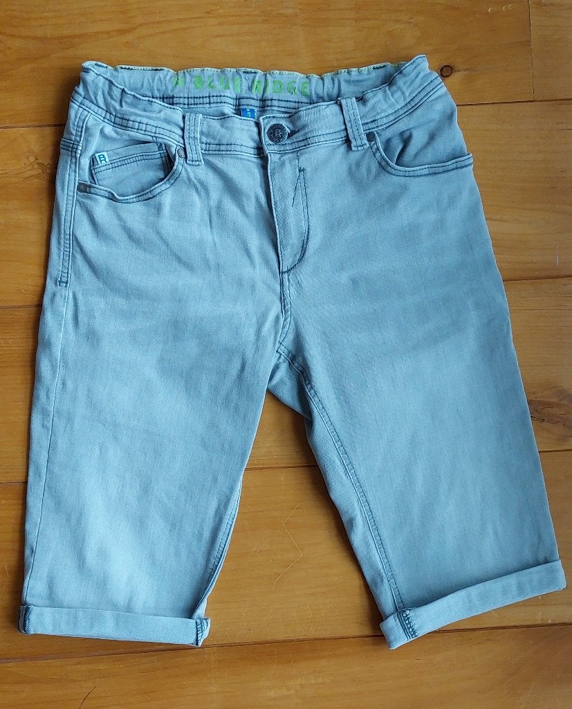 Licht grijze WE Blue ridge korte broek skater jeans maat 170, Broek, WE, Ophalen of Verzenden, Zo goed als nieuw