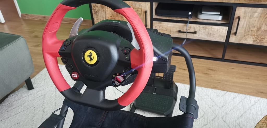 Thrustmaster Ferrari 458 Spider racestuur Xbox/PC, Spelcomputers en Games, Spelcomputers | Overige Accessoires, Gebruikt, Racestuur