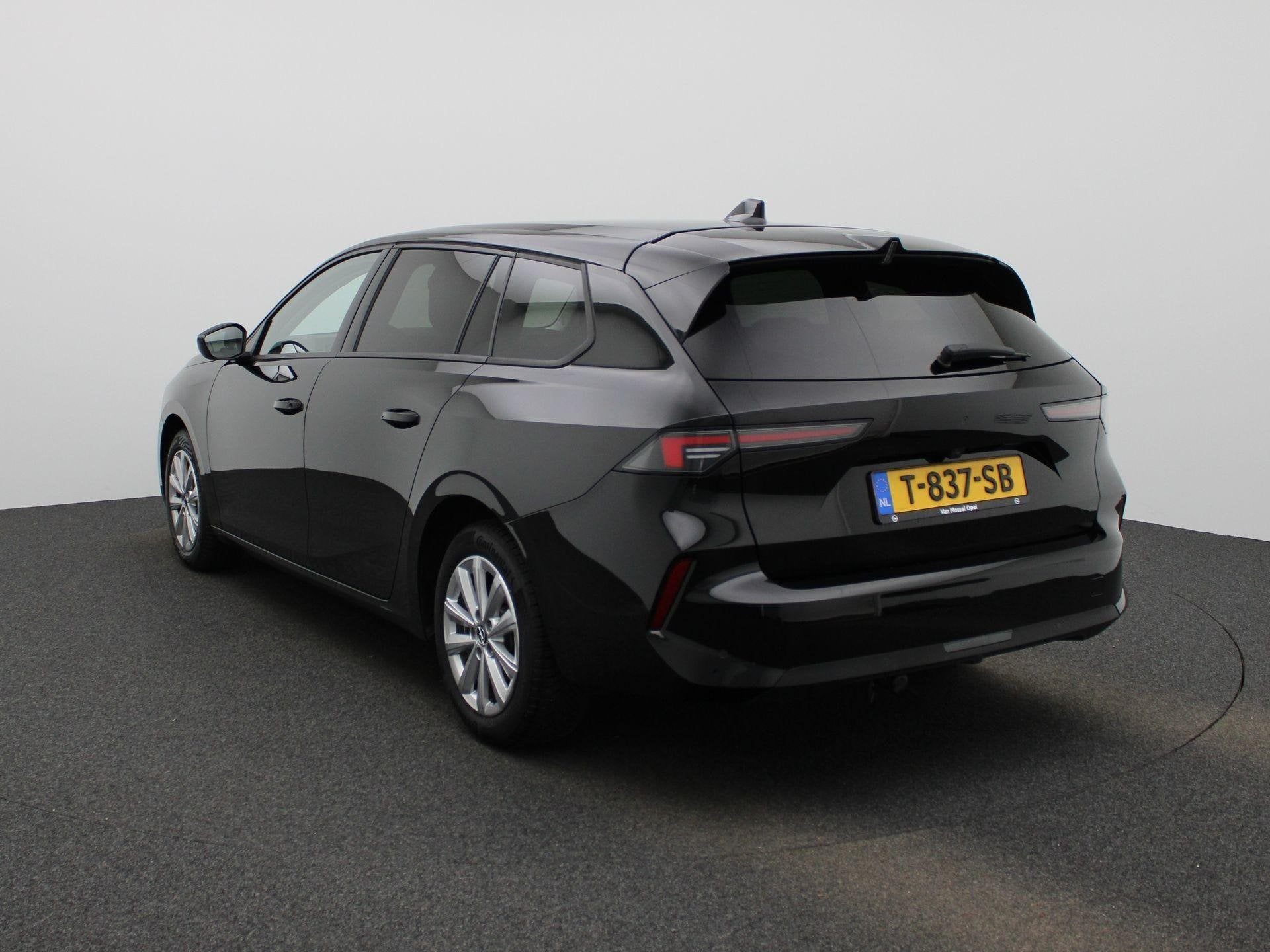 Opel Astra Sports Tourer 1.2 Level 2 | ACHTERUITRIJCAMERA |, Voorwielaandrijving, 12 maanden, Stof, Gebruikt