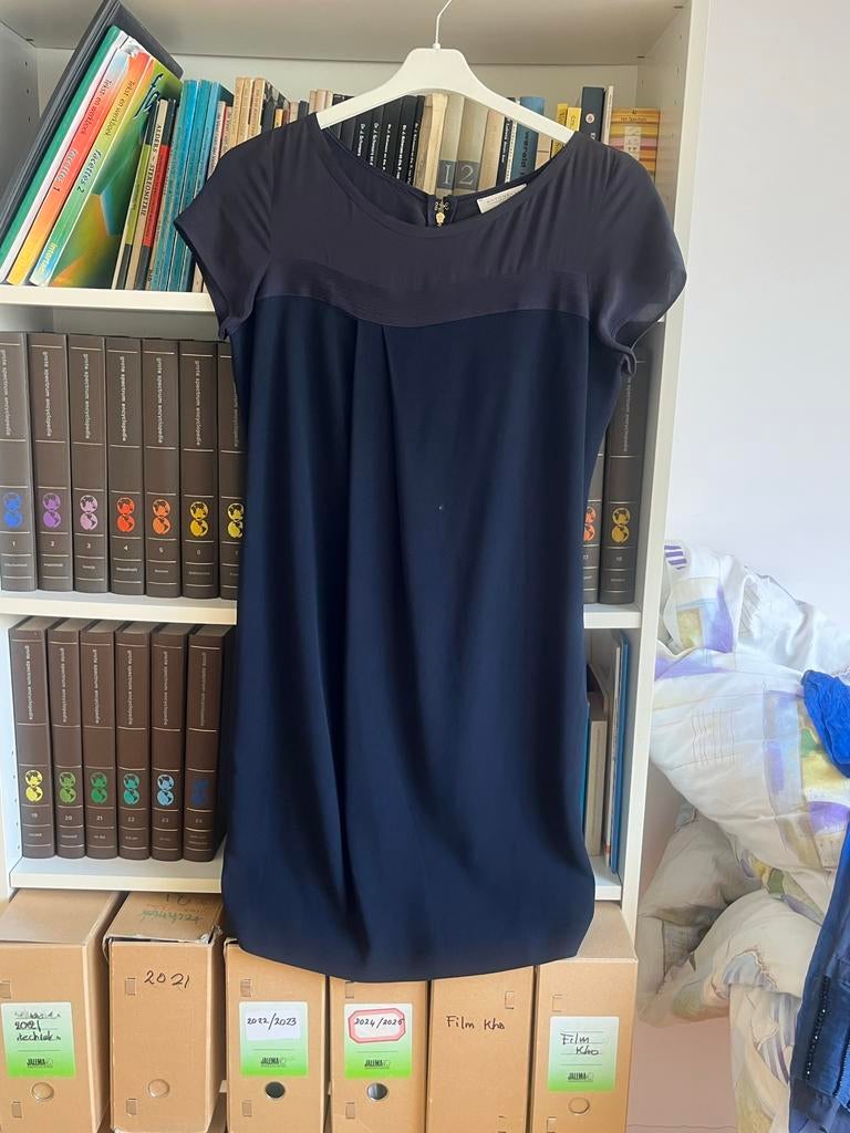 Elegante donkerblauwe jurk - Maat 42 antonelli, Kleding | Dames, Ophalen of Verzenden, Gedragen, Maat 38/40 (M), Blauw