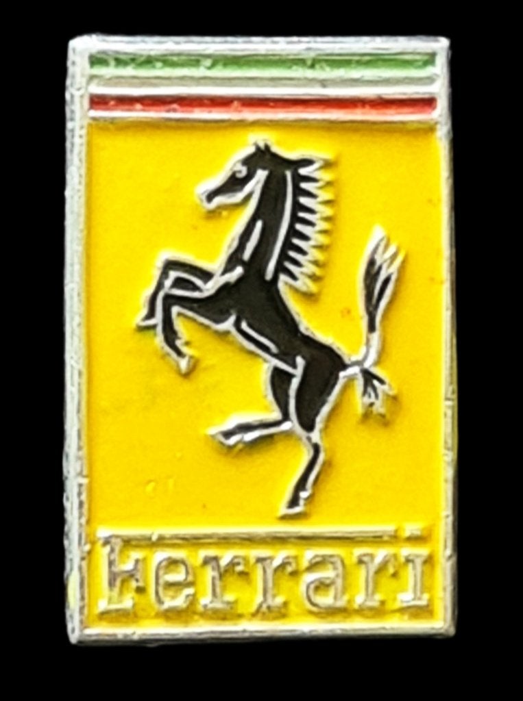 Ferrari pin- geel gelakt 11x14 mm., Verzamelen, Verzenden, Nieuw, Transport, Speldje of Pin
