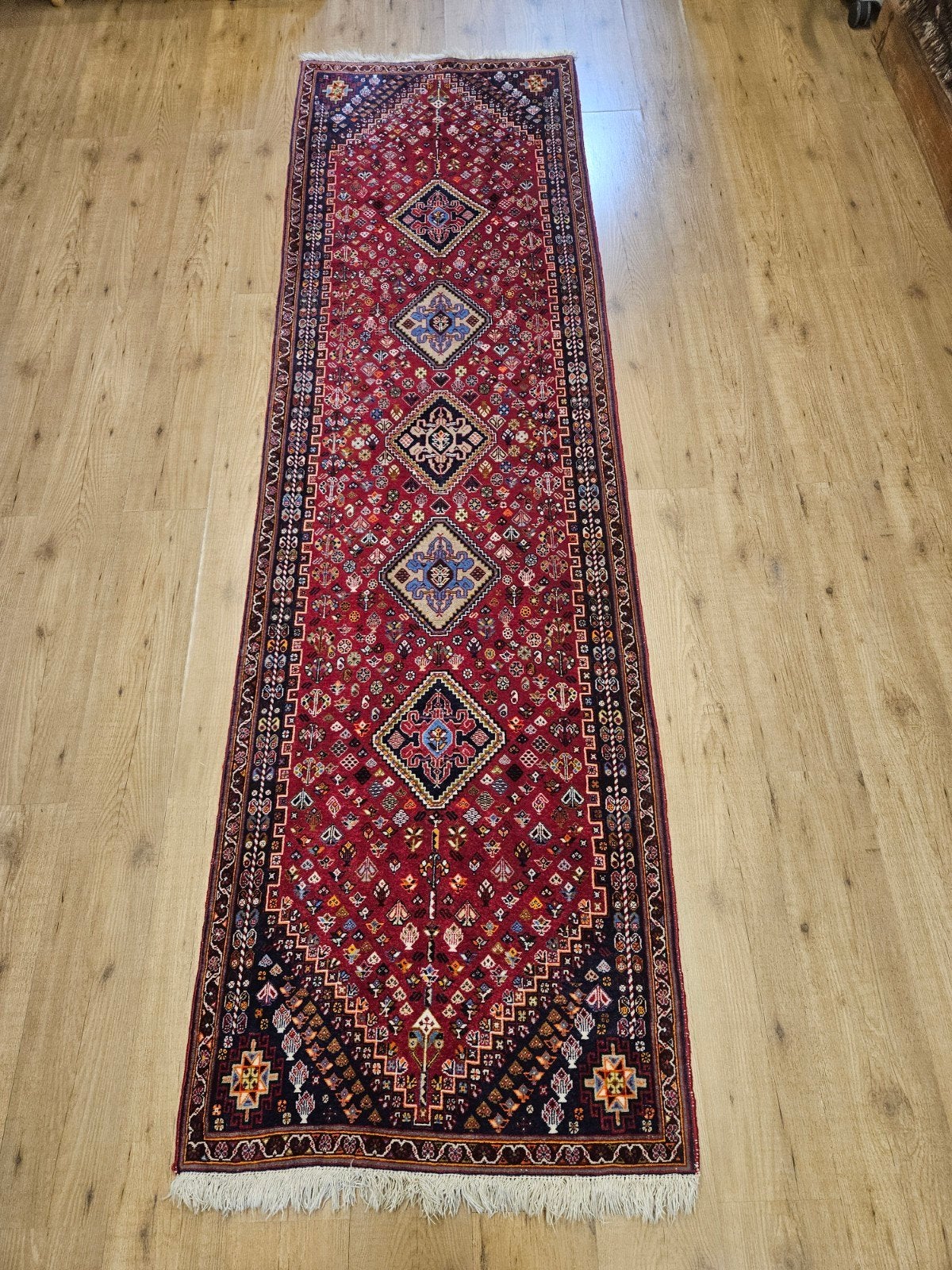 Vintage handgeknoopt perzisch tapijt loper qashqai 304x87, Huis en Inrichting, Stoffering | Tapijten en Kleden, Info@SlatsAntiek.nl