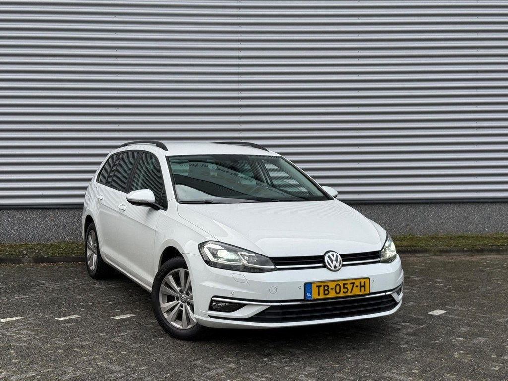 Volkswagen Golf Variant 1.6 TDI DSG 2017 Xenon,Camera,Standk, Auto's, Volkswagen, Gebruikt, 4 cilinders, Wit, Golf Variant