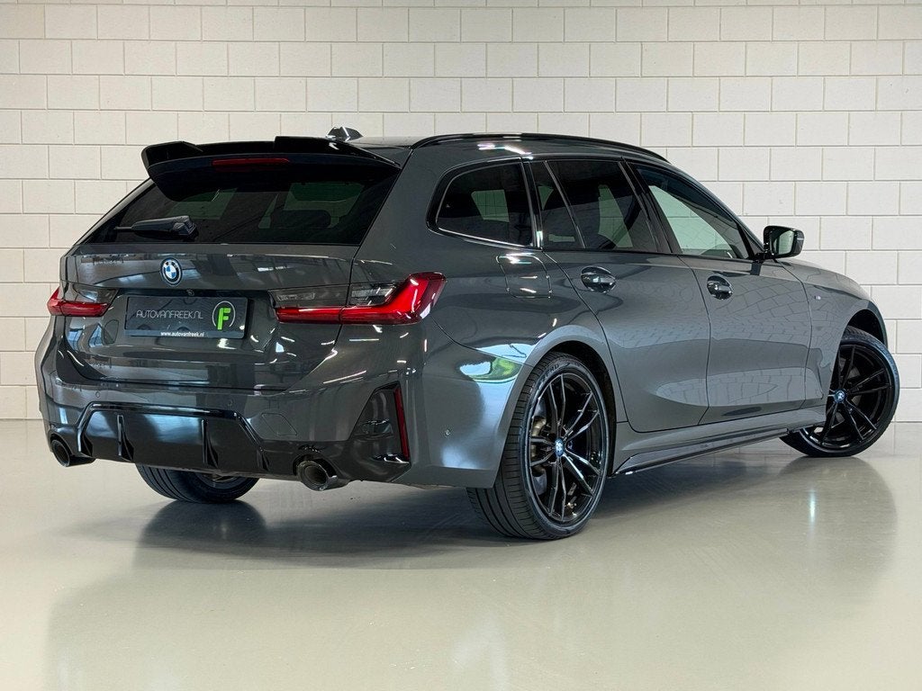 BMW 3-serie Touring 330e xDrive High Executive M Sport Perfo, Auto's, BMW, 1998 cc, Gebruikt, 4 cilinders, Vierwielaandrijving