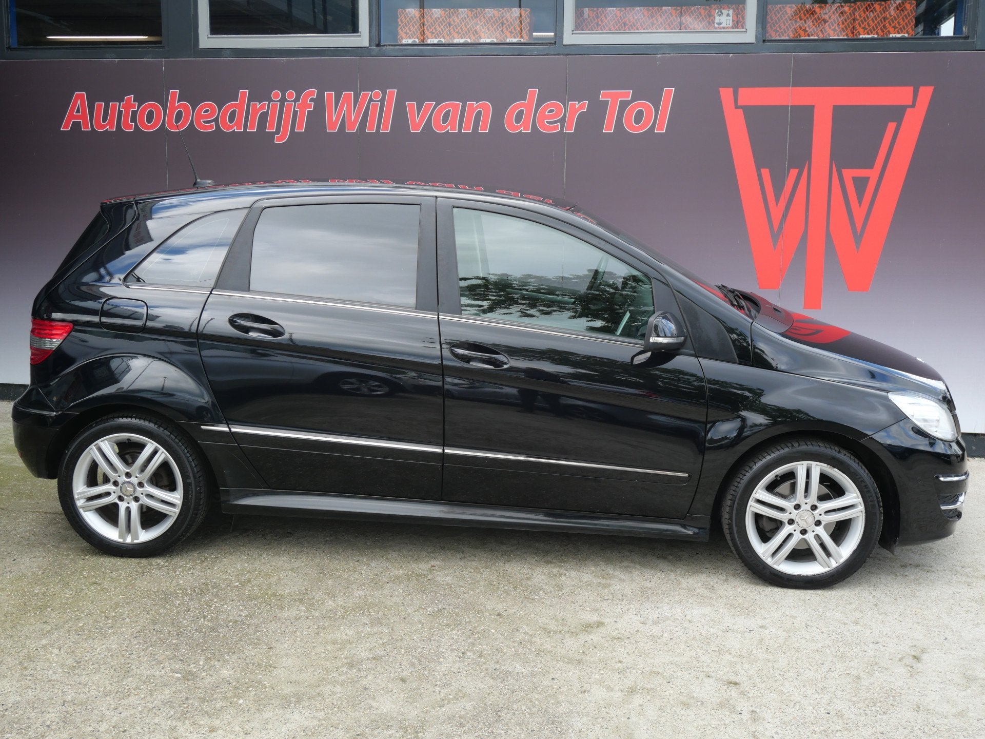 Mercedes-Benz B-Klasse 200 AUTOMAAT | CRUISE | CLIMA | ALL-S, Euro 5, 136 pk, Gebruikt, Zwart