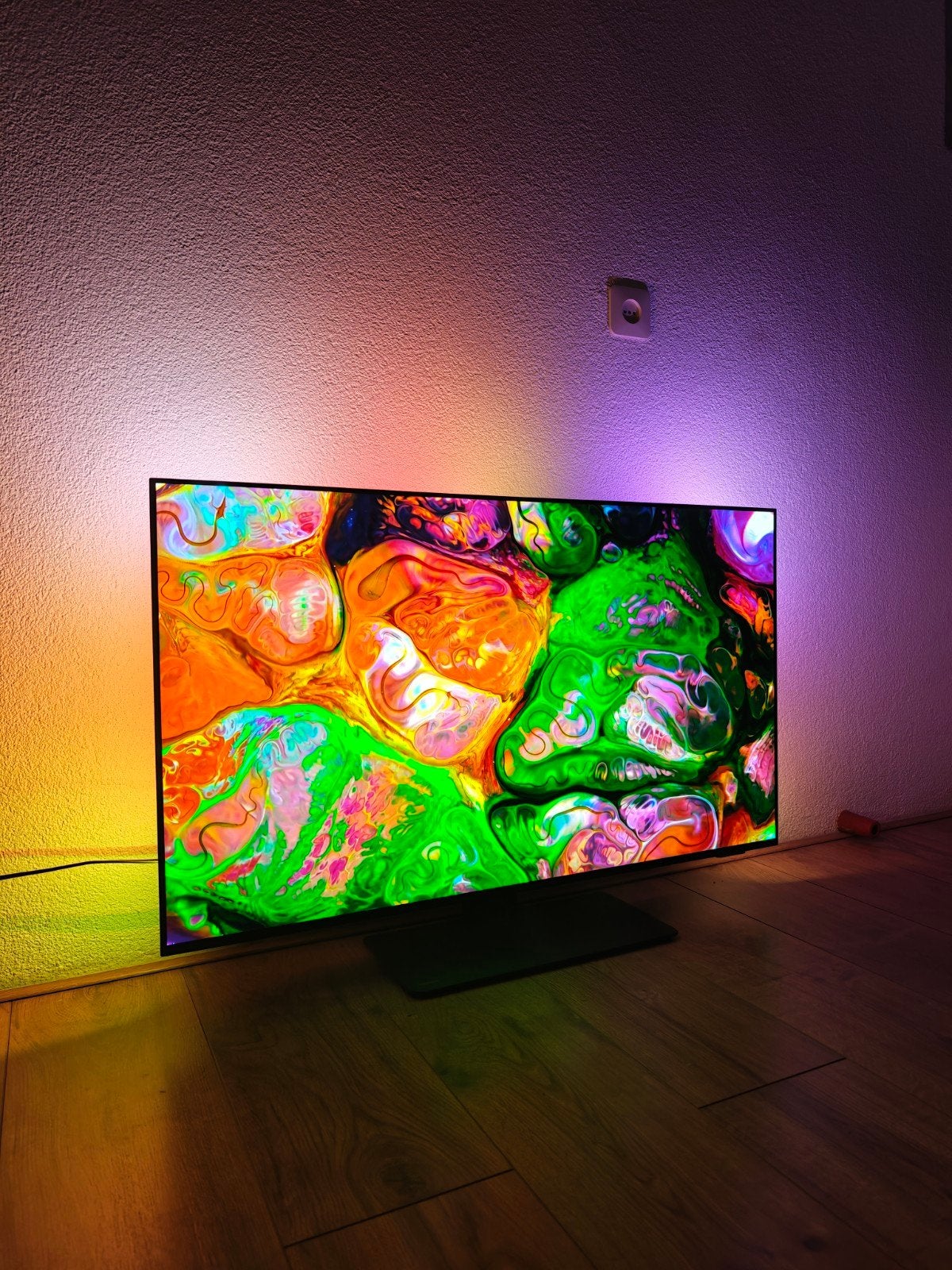 Foto 9 van Philips 42OLED808/12 4K OLED Ambilight – 120Hz/4K - 2024