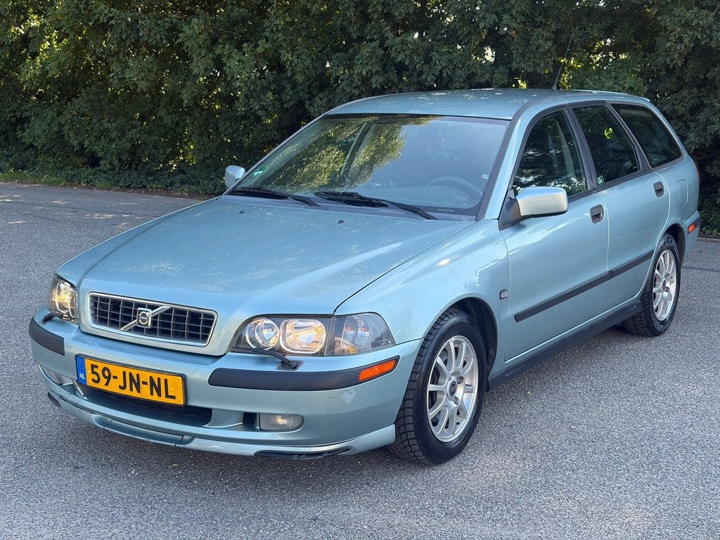 Volvo V40 1.8 Airco! Automaat! 158DKM! NAP! APK 10-26!, Auto's, Volvo, Stof, Gebruikt, 4 cilinders, Startonderbreker