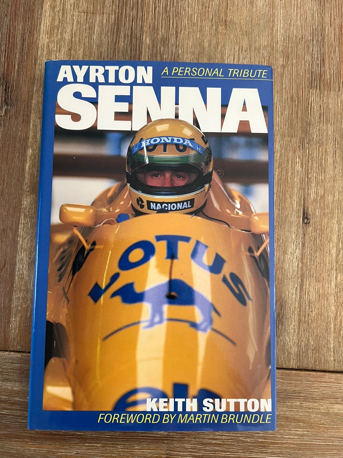 Ayrton Senna “A Personal Tribute”, Ophalen of Verzenden, Zo goed als nieuw, Balsport