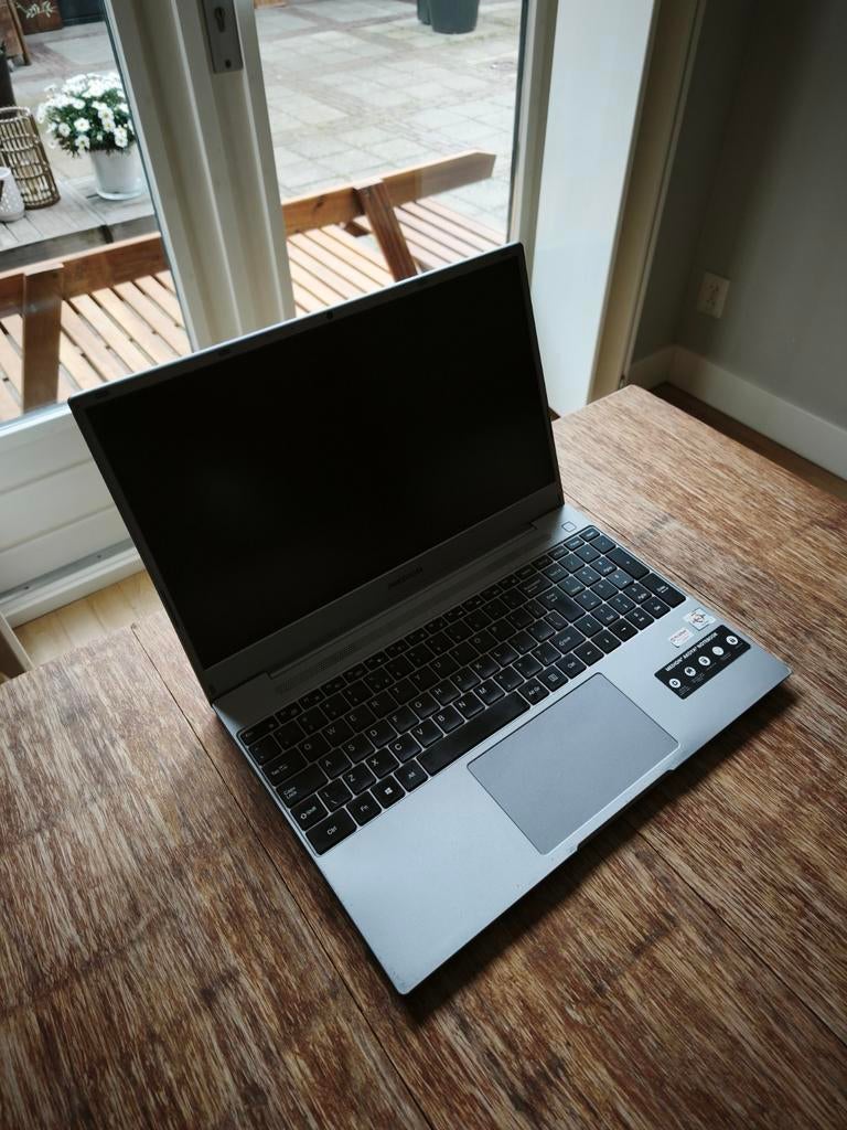 Medion Akoya E15307 laptop, Computers en Software, Gebruikt, AMD Athlon Silver, Medion, Ophalen of Verzenden