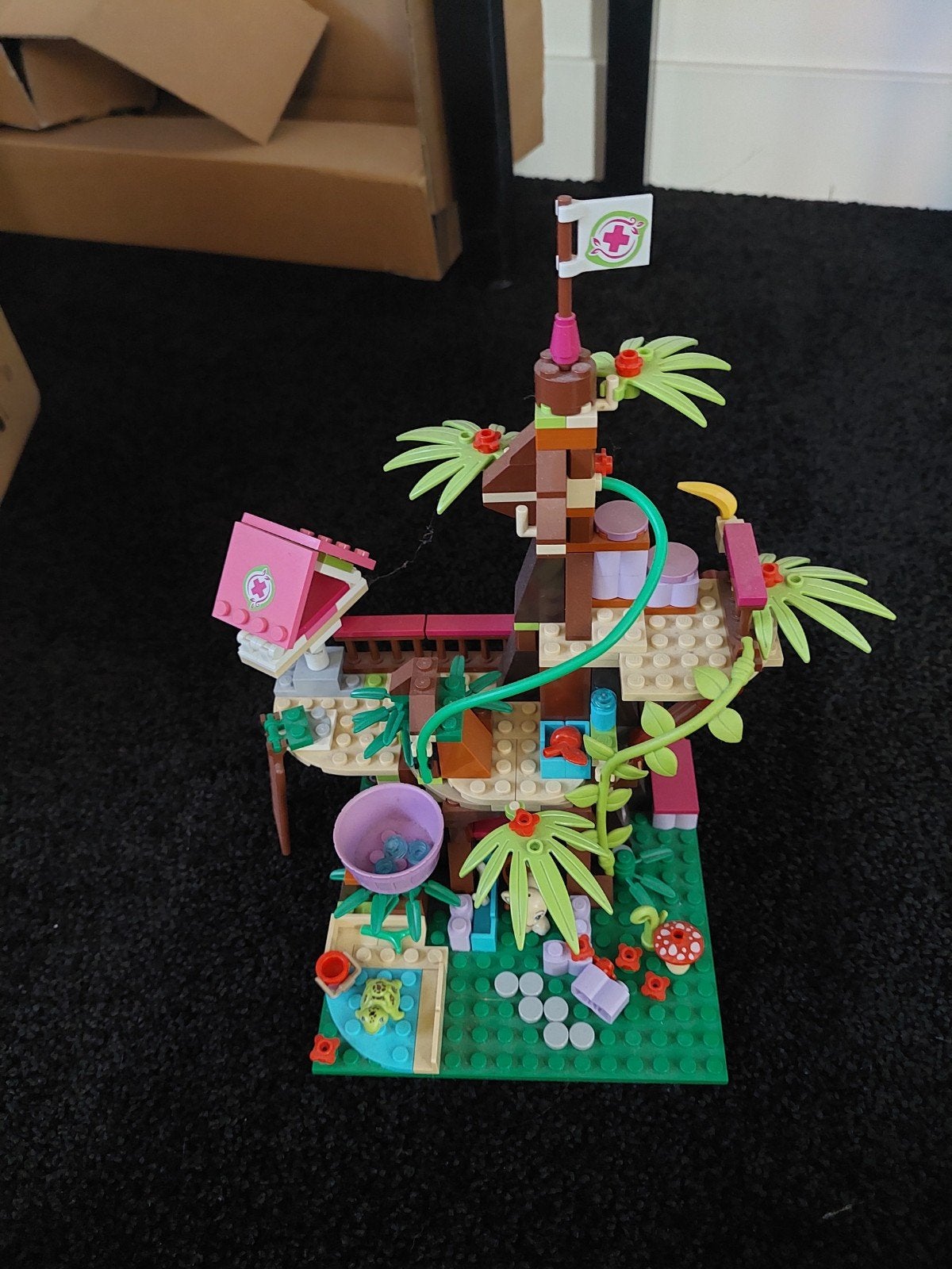 LEGO Friends Jungle Reddingsbasis met Olivia minifiguur, Ophalen of Verzenden, Zo goed als nieuw