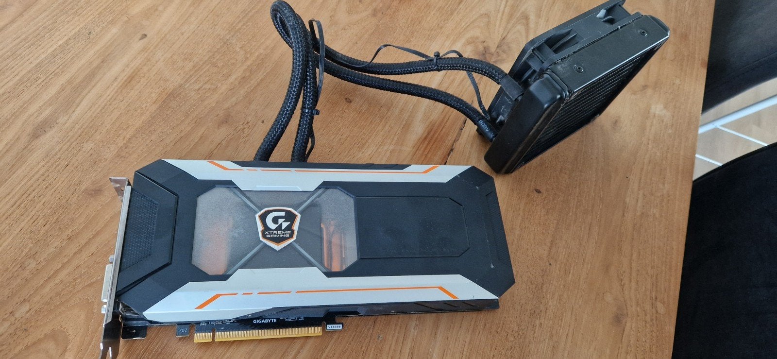 Gigabyte GeForce GTX 1080 Xtreme Gaming Waterforce 8GB, Ophalen, HDMI, PCI-Express 3, Gebruikt