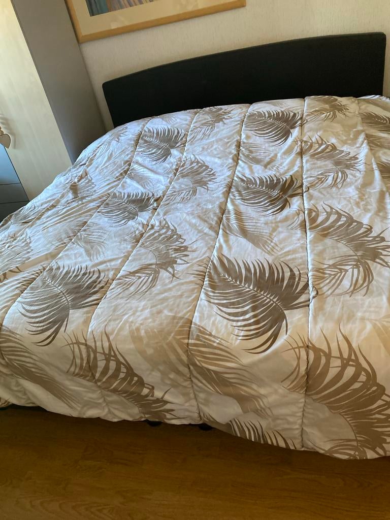Dekbed met palmbladprint - All in One 200x240, Beige, Ophalen of Verzenden, Deken of Dekbed, Nieuw