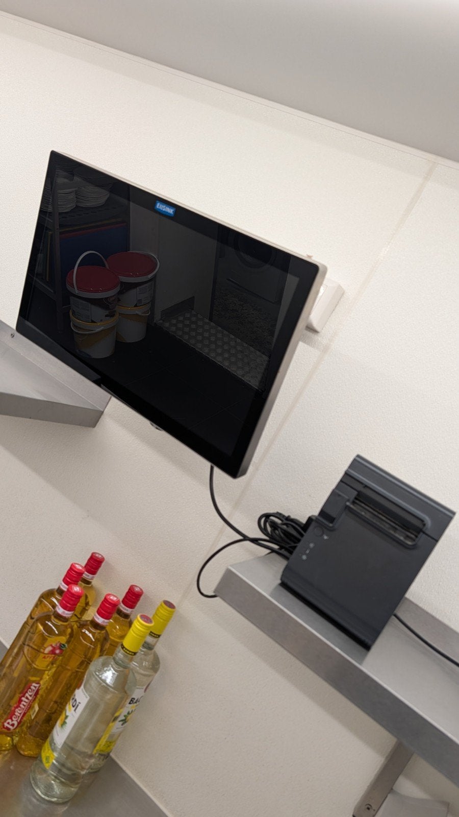 Eijsink Kassasysteem, 4 Touchscreens, inklok en bonprinters, Ophalen