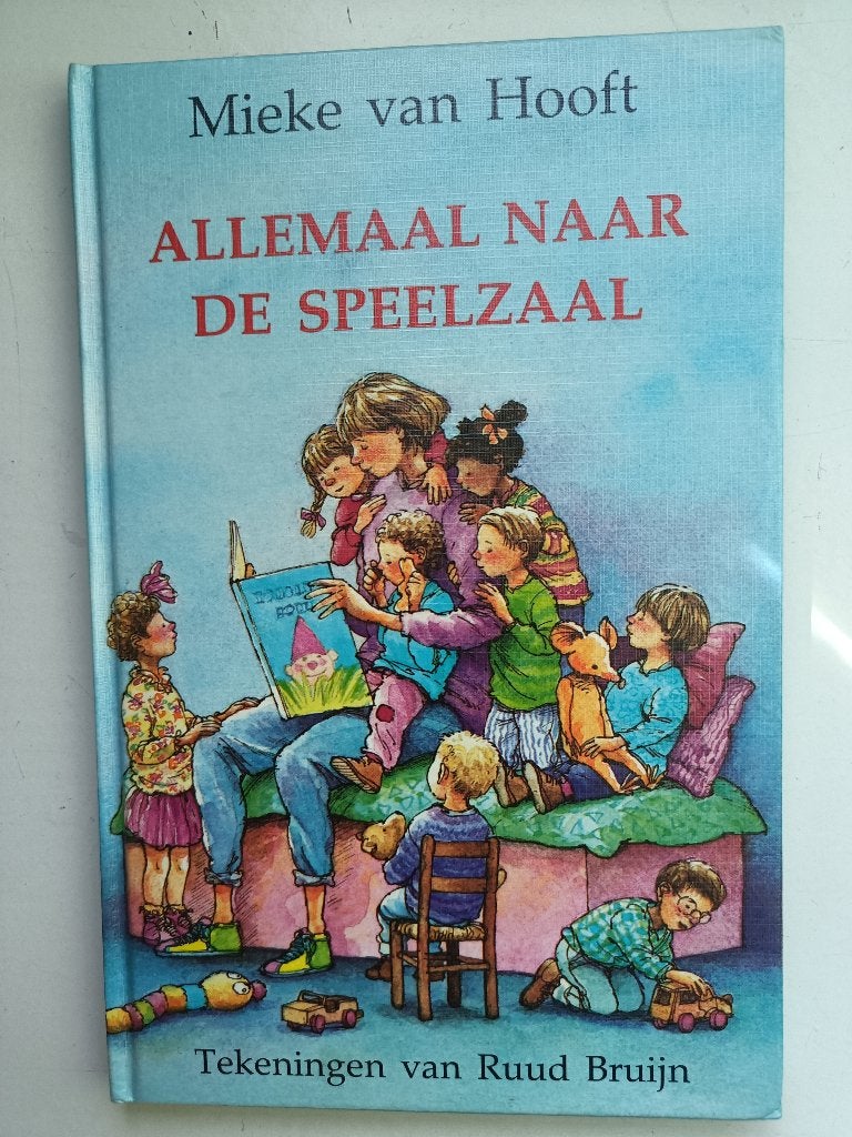 Mieke Van Hooft – Allemaal naar de speelzaal, Ophalen of Verzenden, Mieke van Hooft