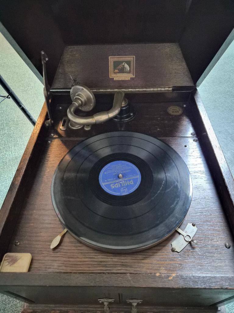His Masters Voice model 103 incl. veel platen, Ophalen of Verzenden