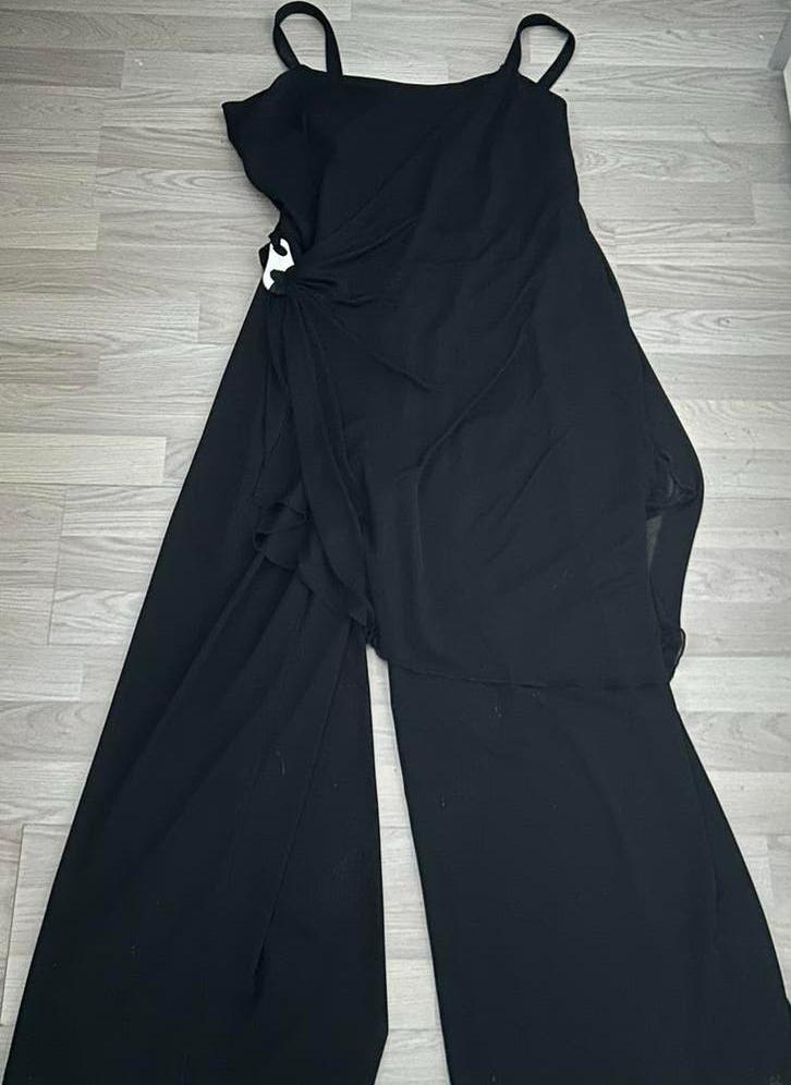 C&A YESSICA APARTE ZWARTE JUMPSUIT MET DAAROVER HEEN TUNIEK, Ophalen of Verzenden, Zo goed als nieuw, Maat 46/48 (XL) of groter
