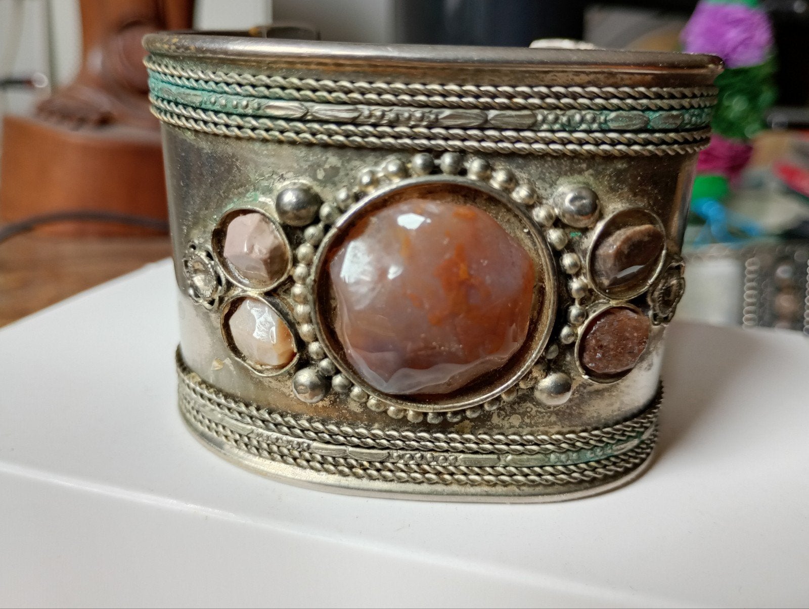 oude etnische armband, met edelstenen en filigraan, Overige materialen, Gebruikt, Ophalen of Verzenden, Met edelsteen