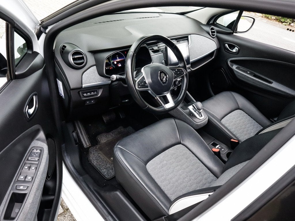 Renault ZOE R135 Intens 52 kWh 3-Fase 1e-Eig. & Dealer-Onder, Auto's, Renault, 12 maanden, 136 pk, Gebruikt, Zwart