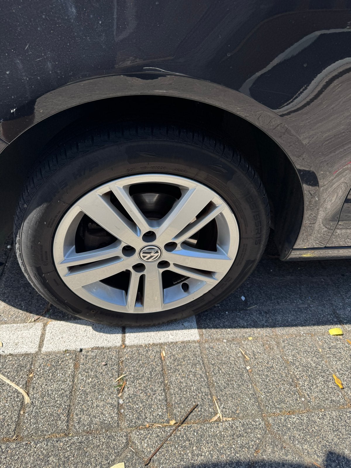 Foto 8 van Volkswagen Polo 1.4 16V 59KW 2007 Zwart