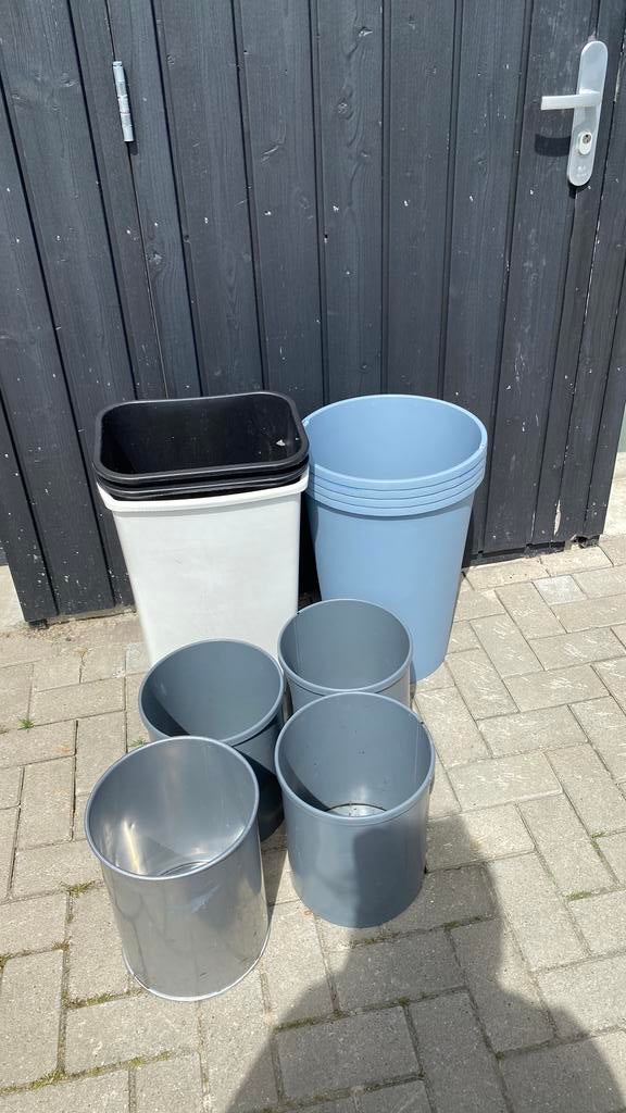 Afval bakken, Ophalen, Gebruikt, Kunststof