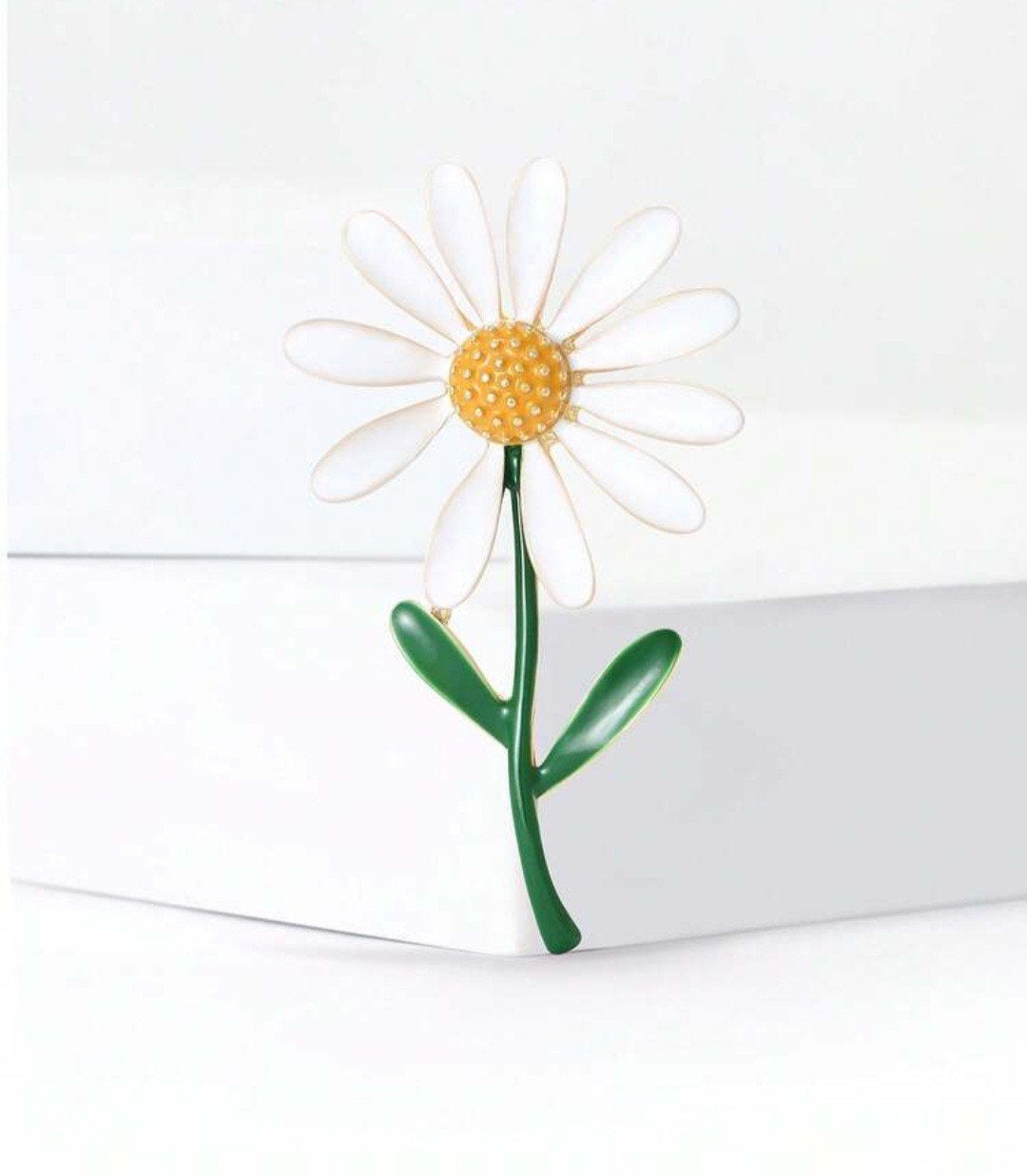 Nieuwe Madelief Broche - Bloem Speld, Overige materialen, 4 tot 7 cm, Wit, Nieuw
