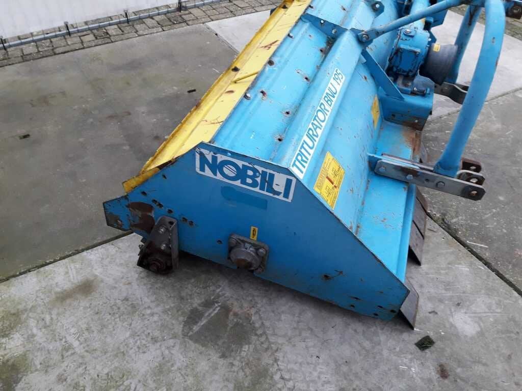 Nobili Klepelmaaier, Overige, Oogstmachine