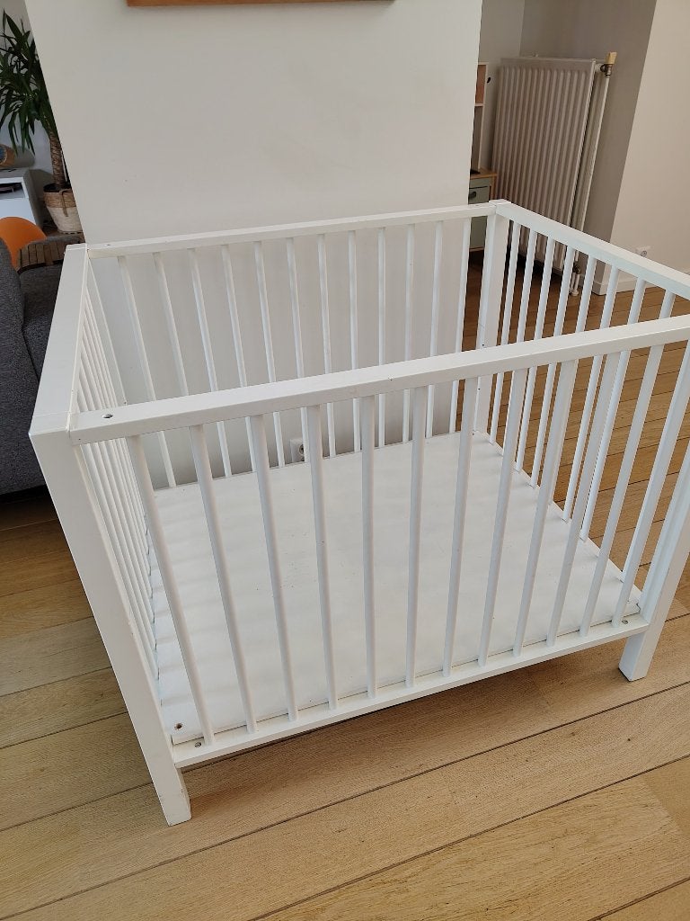 Baby box met verstelbare bodem., Kinderen en Baby's, Boxen, Ophalen, Gebruikt, Rechthoekig, In hoogte verstelbaar