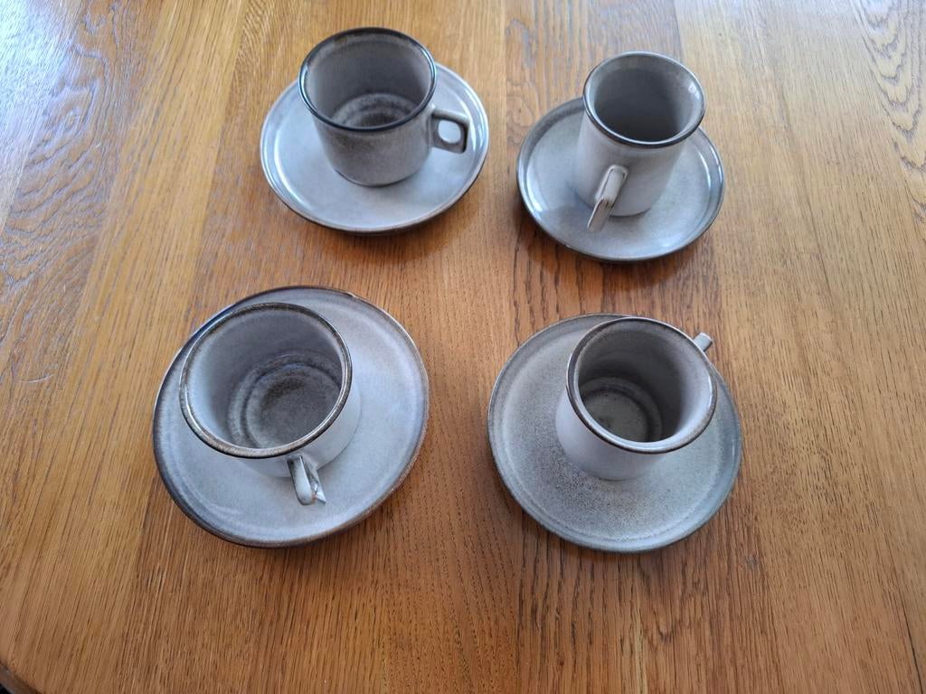 Kop schotels Driehoek huizen grey, Ophalen, Zo goed als nieuw, Overige stijlen, Kop(pen) en/of Schotel(s)