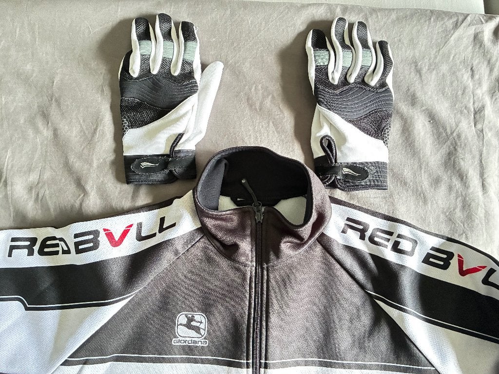 Moderne Softshell Jas XL - Wind- & Regenbestendig, Fietsen en Brommers, Heren, Ophalen of Verzenden, Zo goed als nieuw, Red Bull