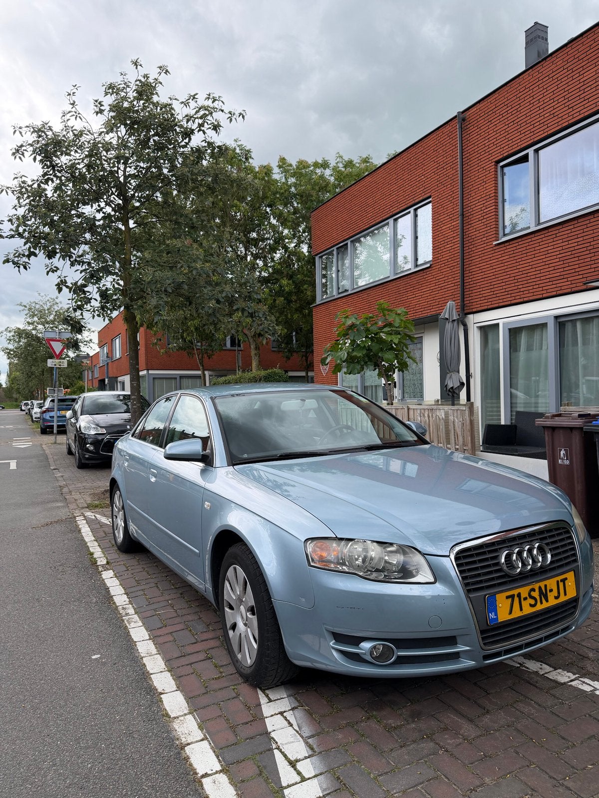 Audi A4 2.0 96KW AUT 2006 Blauw, Auto's, Audi, 730 kg, 4 cilinders, 1984 cc, Blauw
