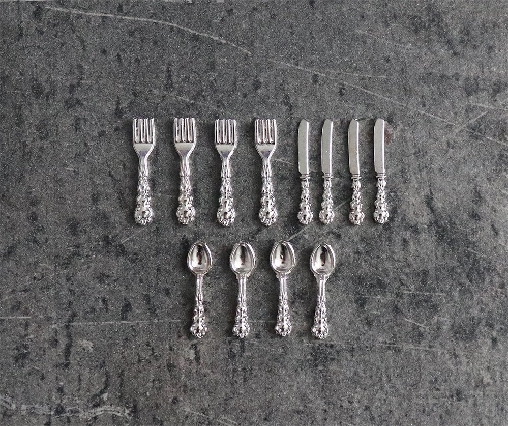 Bestek - vork mes lepel zilver kleur miniatuur nieuw 1:12, Ophalen of Verzenden, Nieuw, Decoratie