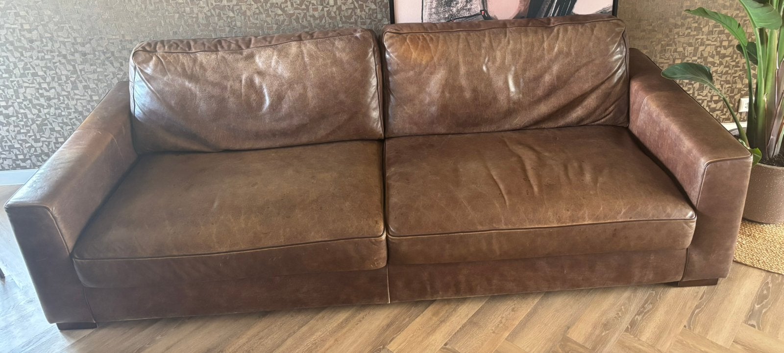Bruine leren 4-zits bank, Ophalen, 250 tot 300 cm, Gebruikt, 100 tot 125 cm