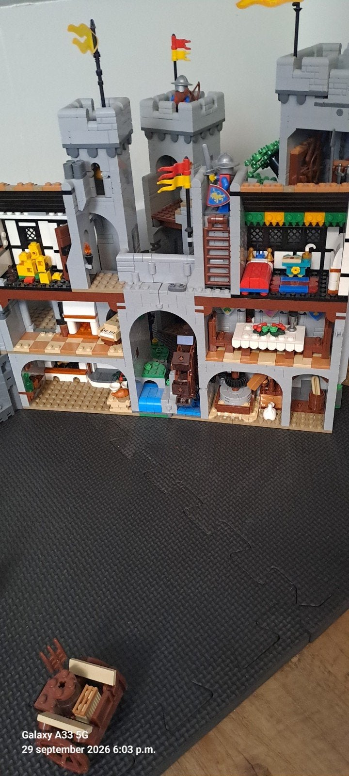 Foto 10 van lego leeuwenridders kasteel
