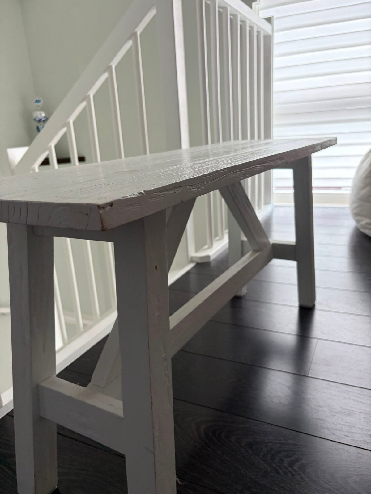 Wit houten bankje, Huis en Inrichting, Stoelen, Gebruikt, Hout, Wit, Ophalen