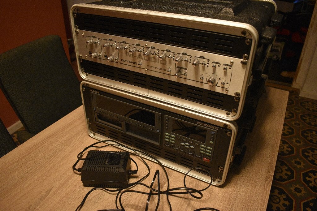 Alesis ADAT HD24 24-Track Harddisk Recorder + Flightcase, Audio, Tv en Foto, Ophalen, Gebruikt, Audio