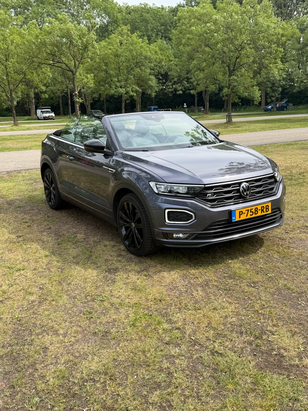 Volkswagen T-Roc 1.5 TSI 150pk 7-DSG 2021 Grijs, 4 cilinders, 4 stoelen, 75 €/maand, Particulier