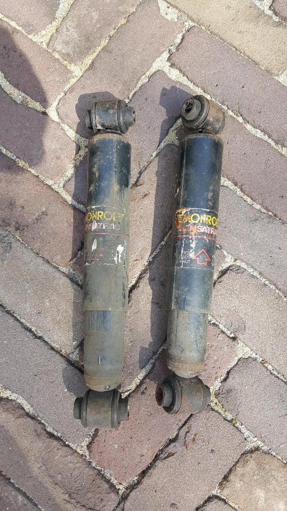 2 monroe schokdempers brekers, Ophalen, Nieuw, Volvo