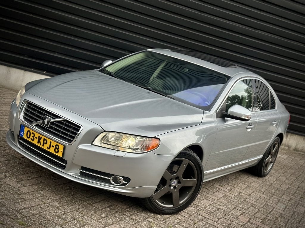 Volvo S80 2.4D Summum PANO|LEDER|MEMORY|PDC|STOELVERW, Auto's, Volvo, Automaat, Zwart, 1546 kg, 163 pk