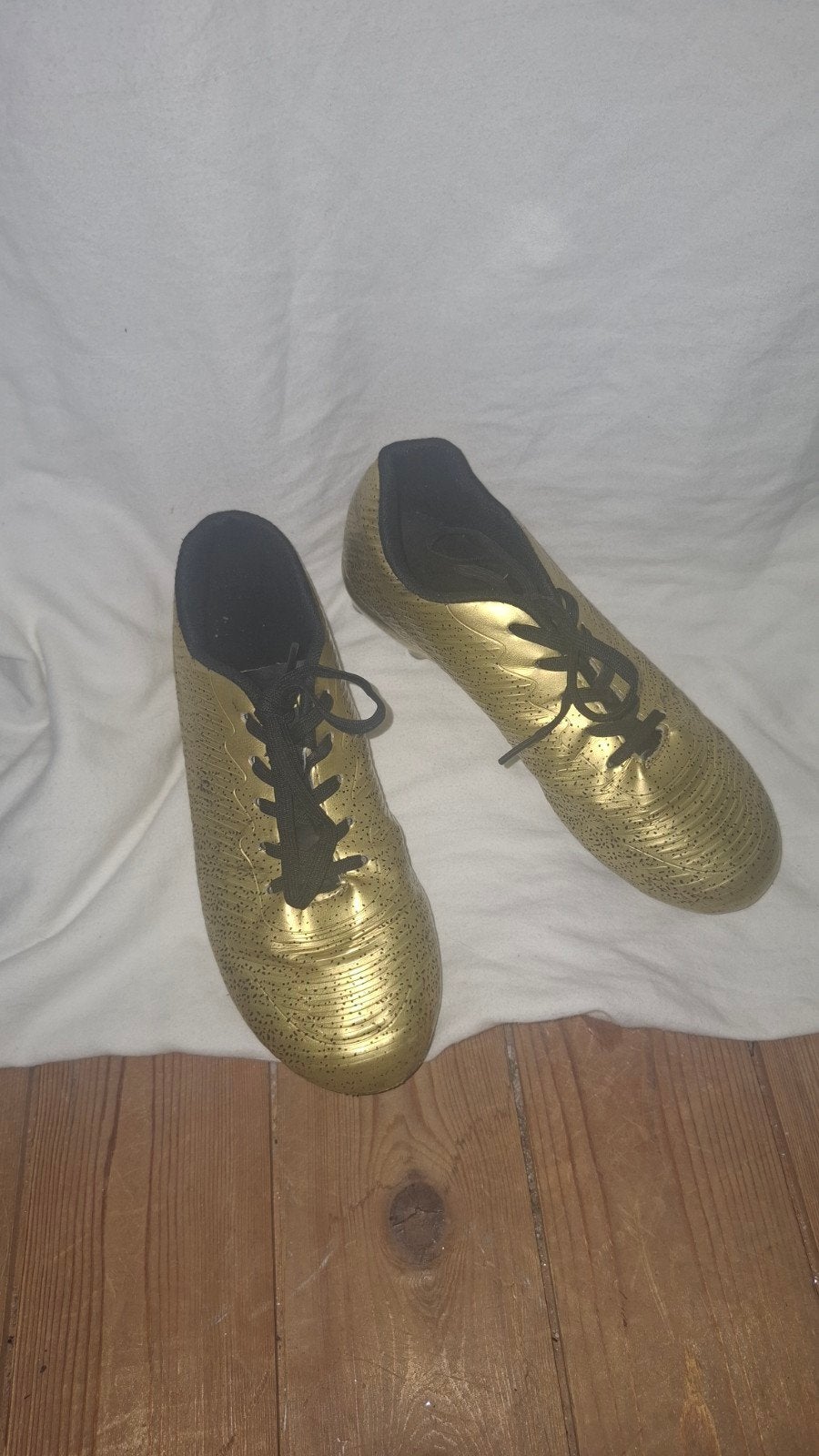 Goudkleurige Voetbalschoenen Maat 36, Ophalen