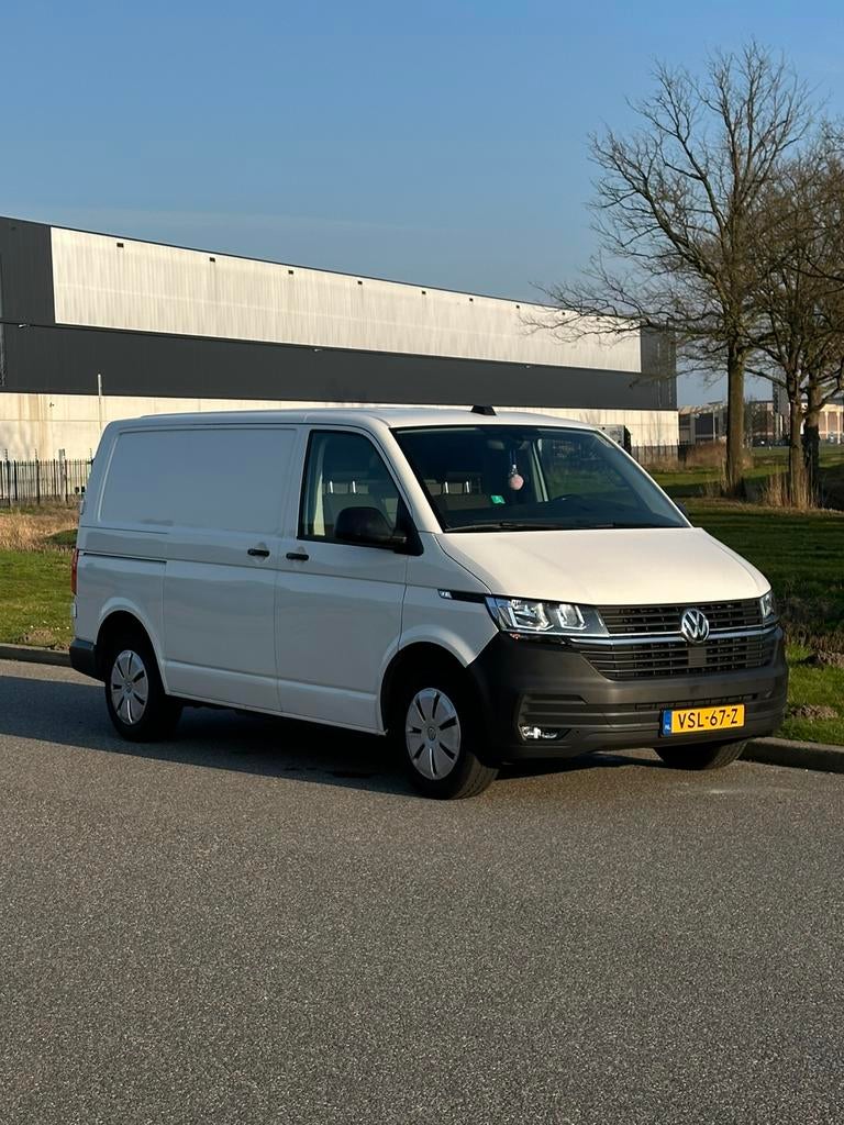 Volkswagen Transporter DSG (7 Traps Automaat) 150pk L1H1, Auto's, 1772 kg, 4 cilinders, Volkswagen, Wit