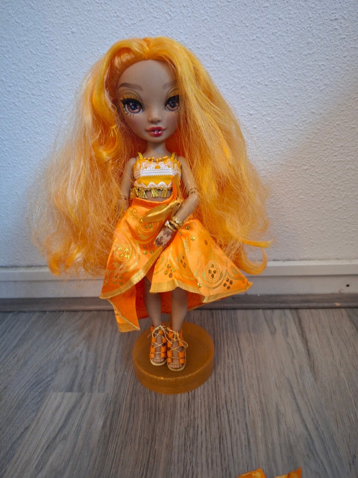 Meena Fleur modepop uit Rainbow High Serie 4., Verzamelen, Ophalen, Nieuw, Fashion Doll