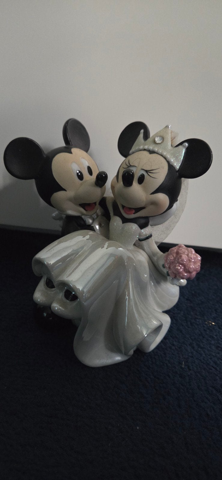 Origineel Disney beeldje Mickey & Minnie bruidspaar 15cm, Ophalen of Verzenden, Mickey Mouse, Gebruikt, Beeldje of Figuurtje