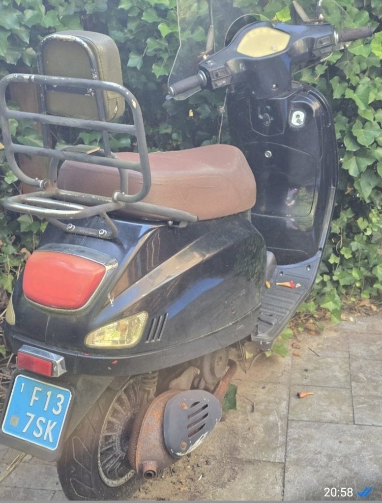Scooter vespa look, Ophalen, Gebruikt, Benzine, Overige merken