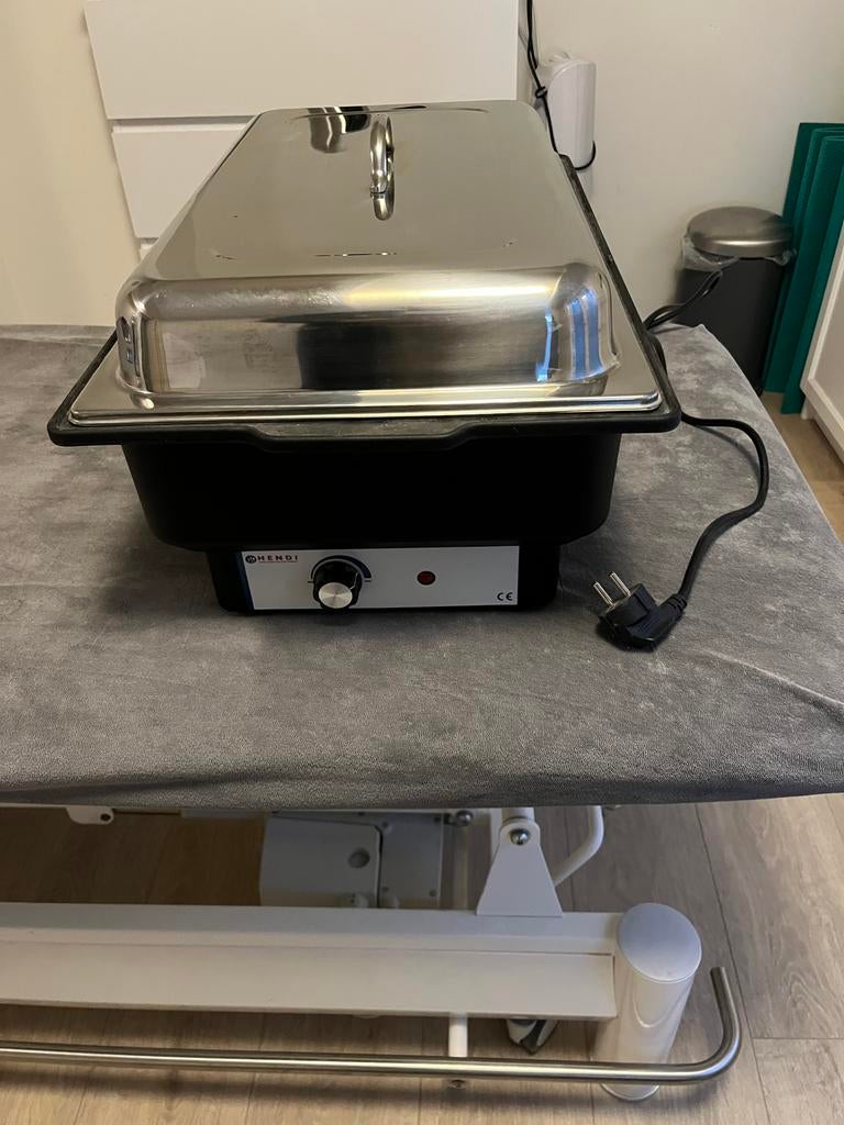 Hendi Elektrische Chafing Dish - Warmhoudbak, Huis en Inrichting, Keuken | Keukenelementen, Zo goed als nieuw, Minder dan 100 cm