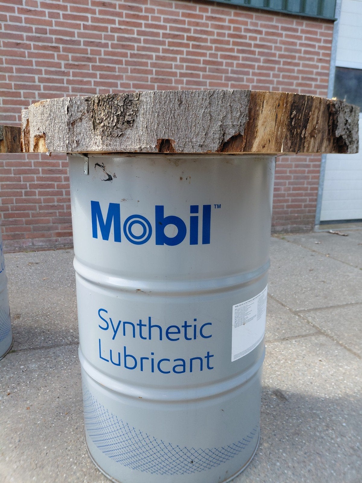 Unieke Mobil olievat bijzettafels met houten blad, Gebruikt, Onbekend, 75 cm of meer, 60 cm of meer