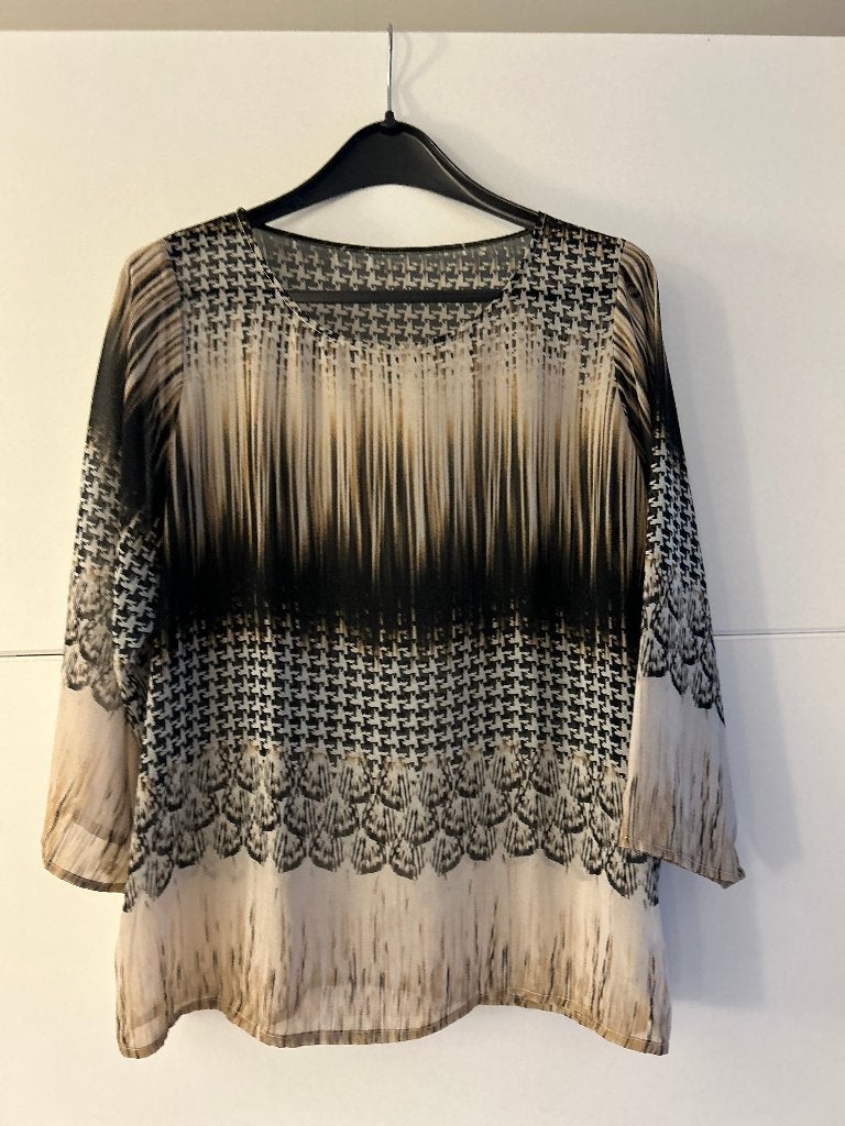 Multicolor blouse met print, Kleding | Dames, Blouses en Tunieken, Ophalen of Verzenden, Zo goed als nieuw, Maat 46/48 (XL) of groter