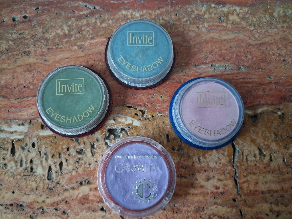 Vintage oogschaduw, 3 Invite en 1 Carmen, Sieraden, Tassen en Uiterlijk, Ophalen, Gebruikt, Ogen, Make-up