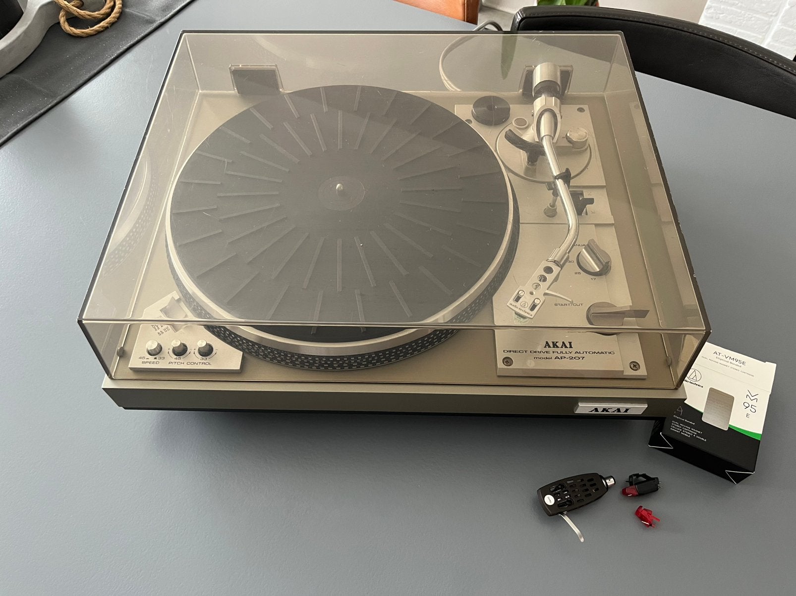 Platenspeler Akai AP 207, Audio, Tv en Foto, Platenspelers, Ophalen, Zo goed als nieuw, Akai