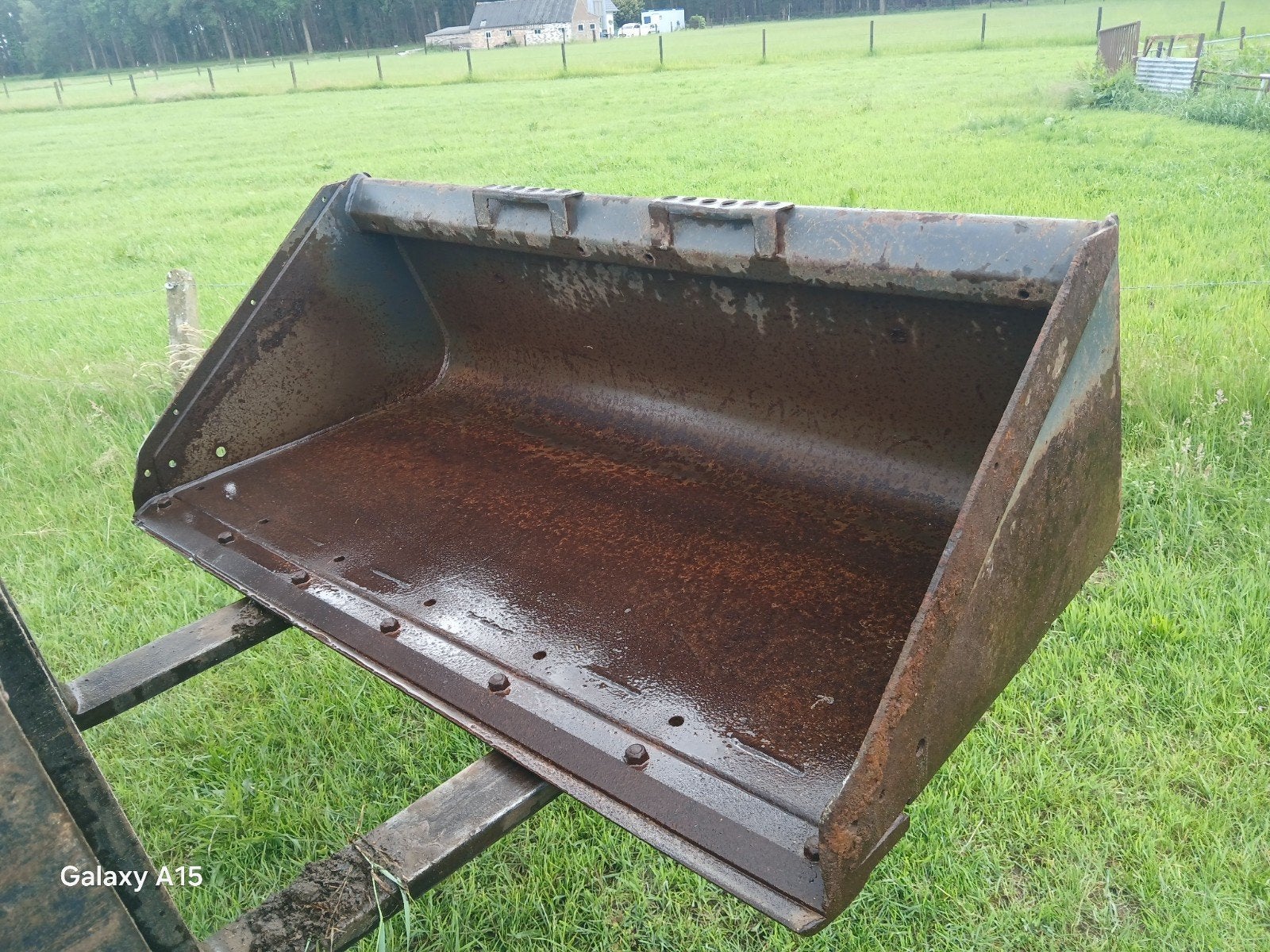 Bobcat bak weinig gebruikt., Ophalen, Gebruikt