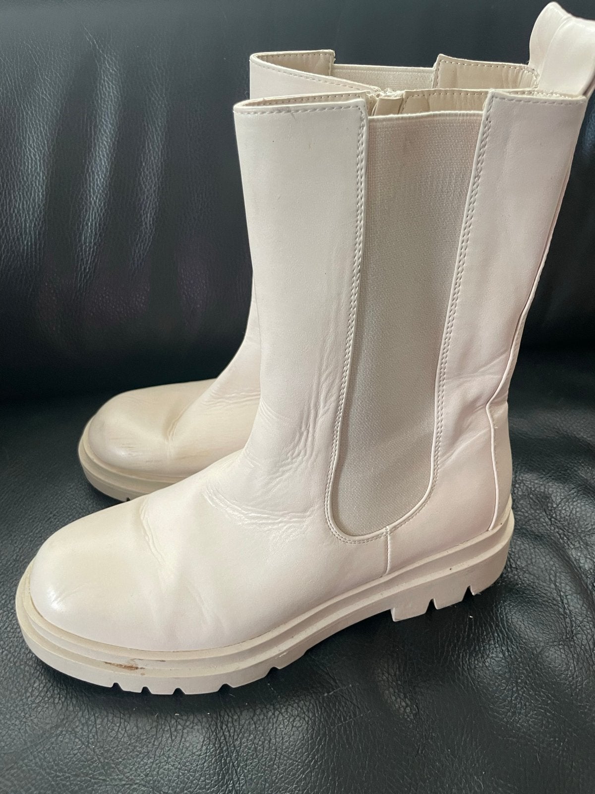 Crèmekleurige laarzen maat 39, Ophalen of Verzenden, Gedragen, Beige, Lage of Enkellaarzen